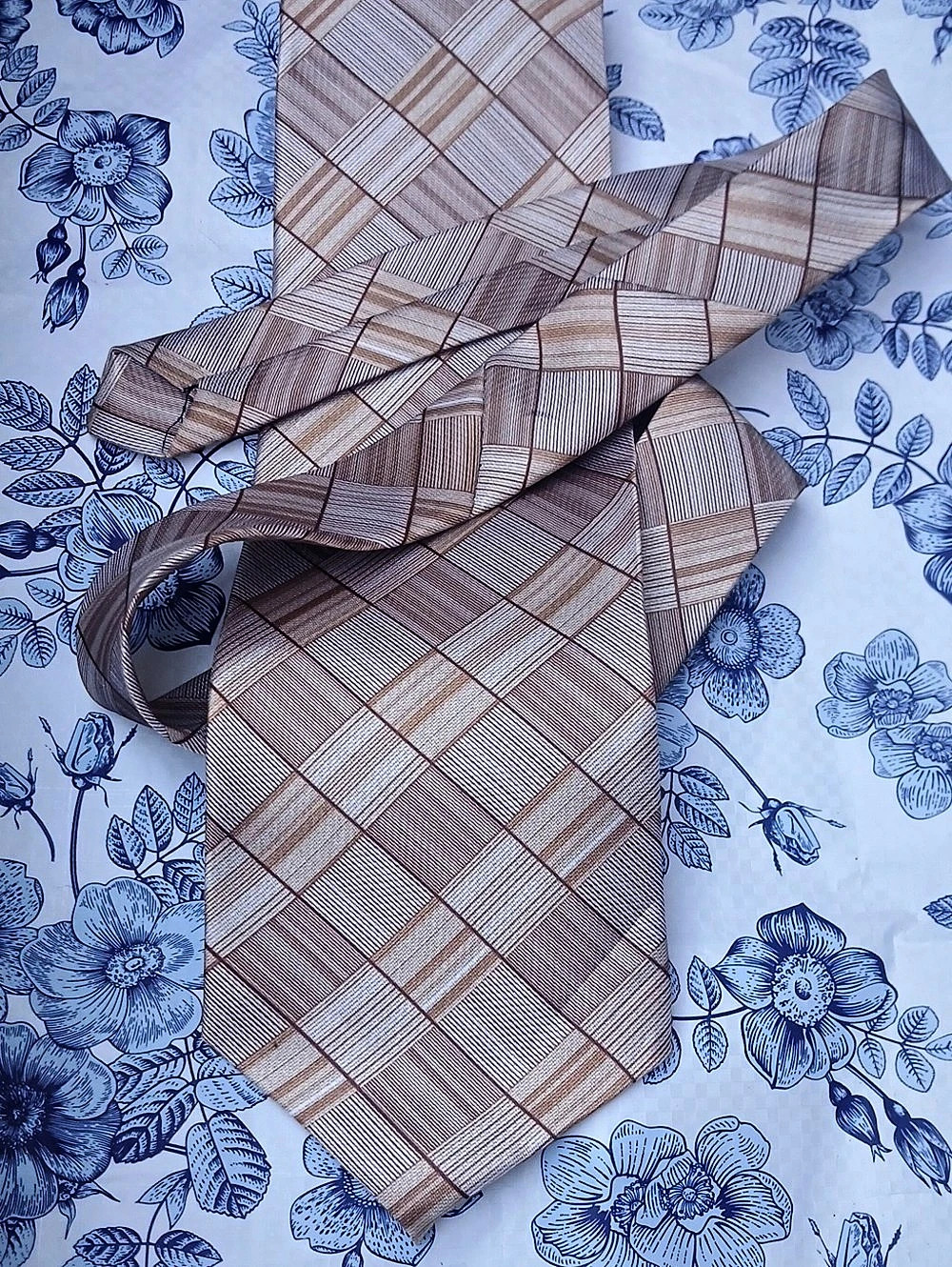 Robert Scott Adams Plaid Tie in Brown & Beige